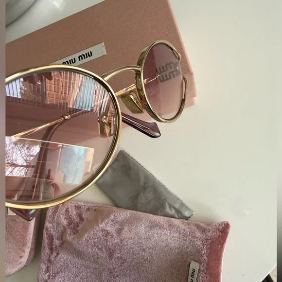 NWOT Miu Miu Logo Sunglasses - Picture 10 of 14